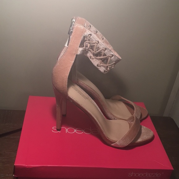 Ladies Dress Sandal - Picture 2 of 3